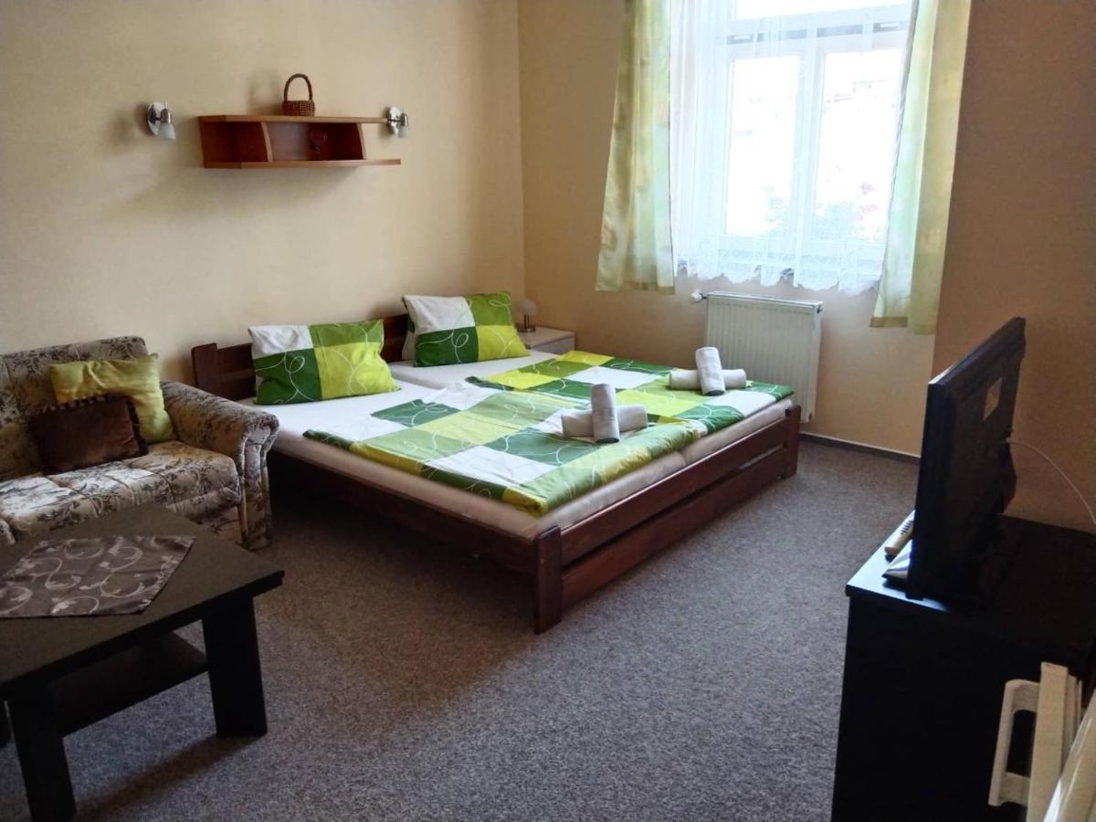Hotel Jaro Mělník Εξωτερικό φωτογραφία