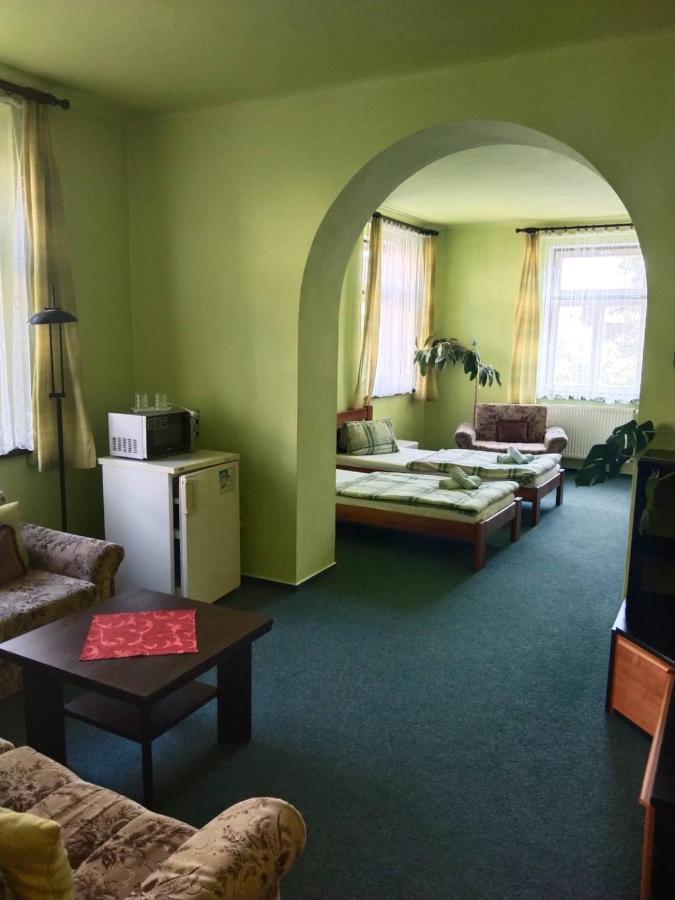 Hotel Jaro Mělník Εξωτερικό φωτογραφία
