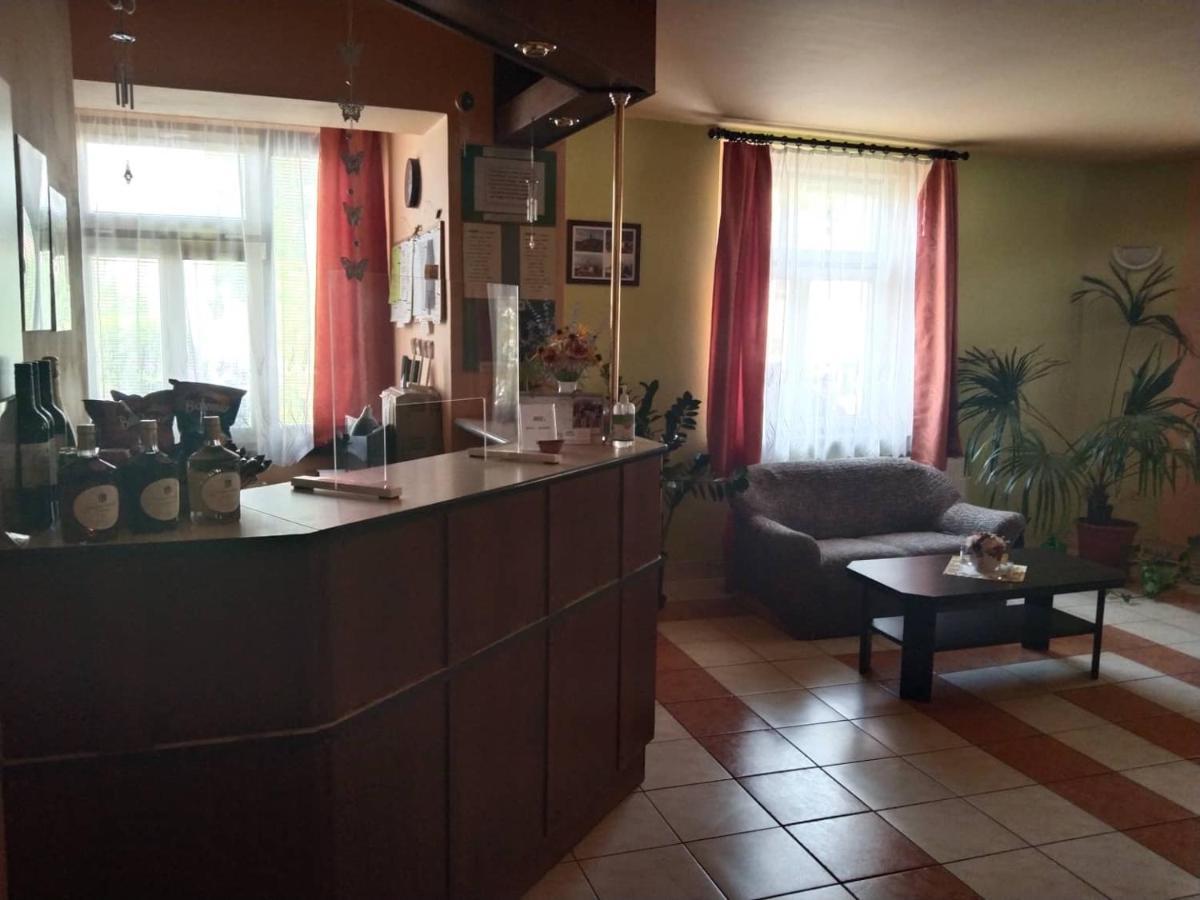 Hotel Jaro Mělník Εξωτερικό φωτογραφία