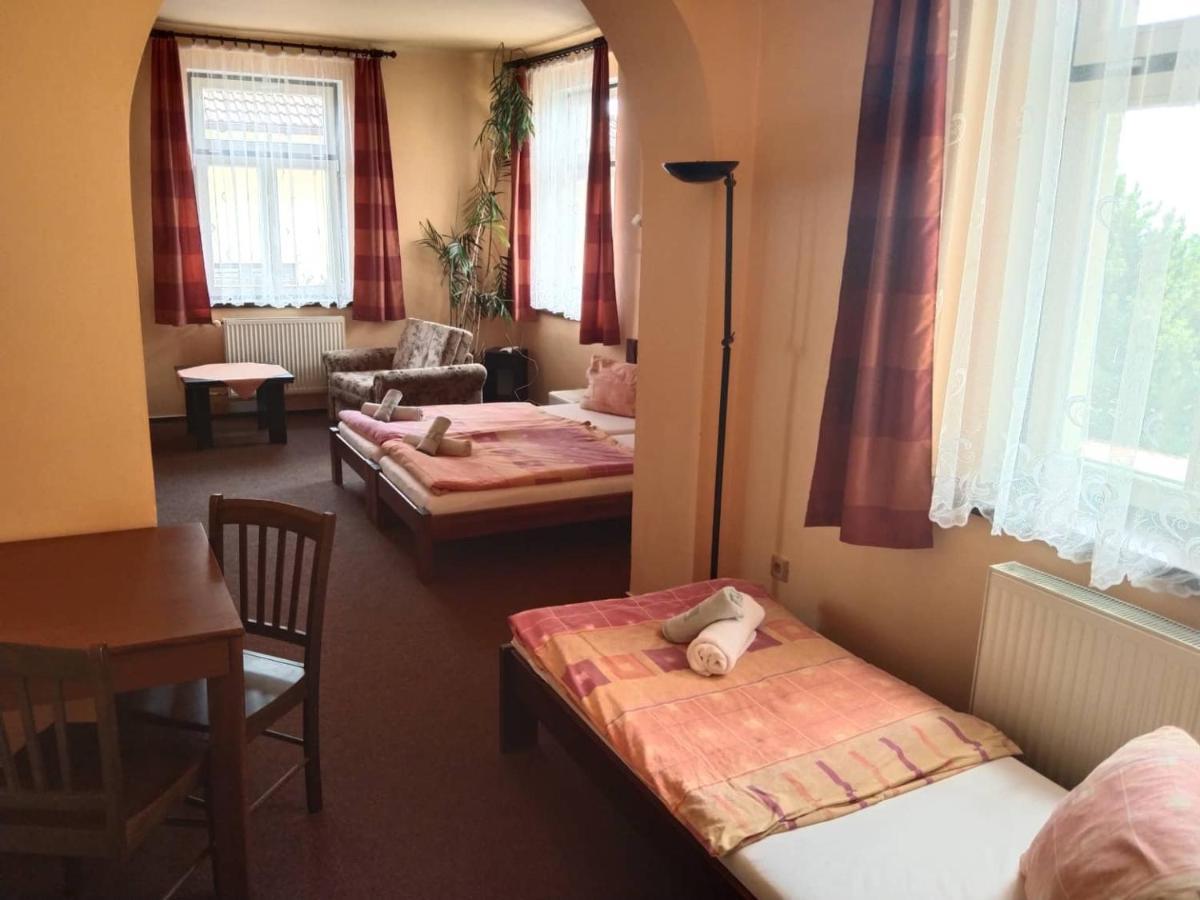 Hotel Jaro Mělník Εξωτερικό φωτογραφία